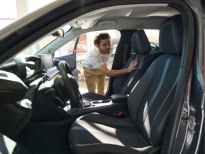 Automotive Paint: A Comprehensive Guide to Choosing and Applying the Right Finish
