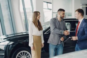 Buying a Used Car From a Dealer: Step-by-Step Guide