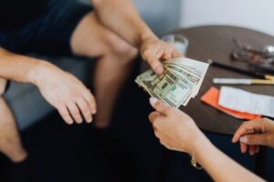 Should You Pay Off a Car Loan Early? Pros and Cons